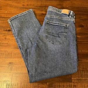 American Eagle Mom Jean | High-Rise Women's Jeans | Size 12